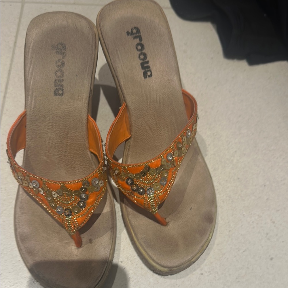 Super cute sequenced sandals.